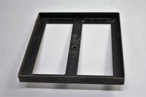 Platine sol carré fixation projecteur