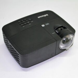 Video projecteur infocus in124sta 3300 lumens hdmi/2 vga/usb/composite/s-video/2 entrees audio stereo 3,5mm