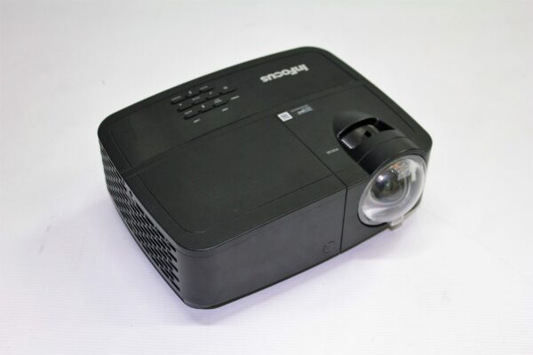 Video projecteur infocus in124sta 3300 lumens hdmi/2 vga/usb/composite/s-video/2 entrees audio stereo 3,5mm