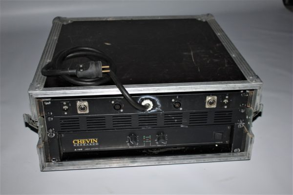 Amplificateur chevin A 750 2*300W 8 Ohms