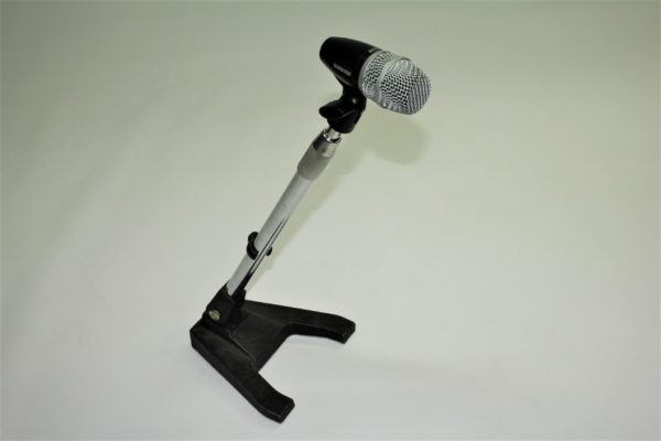 Pied micro table